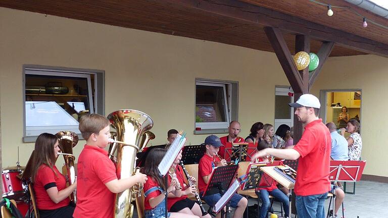 Impressionen von der 50-Jahr-Feier des Musikvereins Obereuerheim.