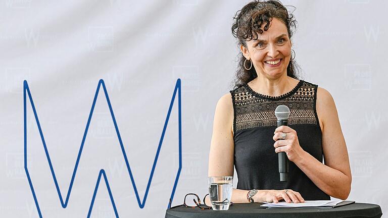Eine Uraufführung und das TanzXperiment verspricht Ballettdirektorin Dominique Dumais. Eine Uraufführung und das TanzXperiment verspricht Ballettdirektorin Dominique Dumais.