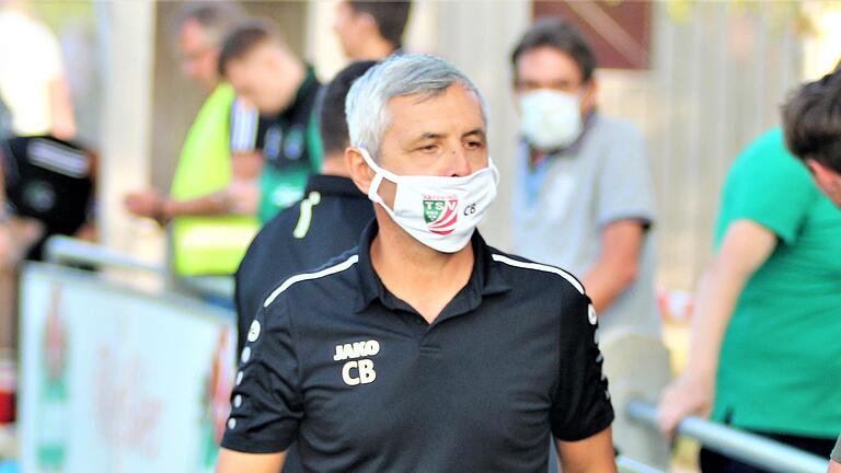 Darf gegenwärtig Übungseinheiten ohne Kontakt abhalten: Trainer Claudiu Bozesan vom TSV Abtswind Darf gegenwärtig Übungseinheiten ohne Kontakt abhalten: Trainer Claudiu Bozesan vom TSV Abtswind
