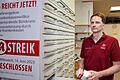 Aus Protest gegen die Gesundheitspolitik bleiben am 14. Juni auch in Unterfranken zahlreiche Apotheken zu. 'Es reicht', erklärt Bernward Unger, Bezirksvorsitzender des Bayerischen Apothekerverbandes.&nbsp;