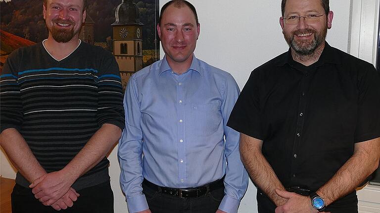 Die Verantwortung im Weinbauverein Hüttenheim tragen (von links) Bernd Falk, Dominik Haßold und Roland Keil, es fehlt Markus Greulich. Die Verantwortung im Weinbauverein Hüttenheim tragen (von links) Bernd Falk, Dominik Haßold und Roland Keil, es fehlt Markus Greulich.