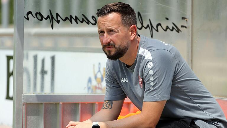 Trainer Markus Zschiesche analysierte nach dem 2:2 schonungslos die Schwächen seines Teams. Trainer Markus Zschiesche analysierte nach dem 2:2 schonungslos die Schwächen seines Teams.