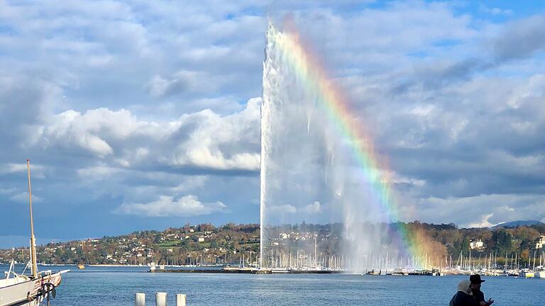 Genf - Wasserfontäne Jet d’Eau       -  Genf wirbt für sich als internationalste Stadt der Schweiz. (Archivbild)