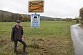 Die Verbindung nach Birnfeld ist auf dem Kimmelsbacher Ortsausgangsschild inzwischen gestrichen. Martin Gundelach ist wie andere im Ort von dem neuen Durchfahrtsverbot überrascht worden.