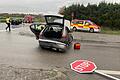 Wieder einmal hat es in Volkach auf der Umgehungsstraße gekracht. Feuerwehr, Rettungsdienst und Polizei hatten einen Großeinsatz. Die Trümmer verteilten sich auf über 100 Metern.