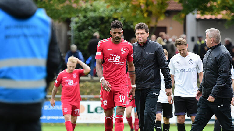 Anand Anders       -  Durch einen verdienten 2:0-Erfolg gegen den TSV 1860 Rosenheim verschafft sich der TSV Aubstadt wieder Luft nach unten.