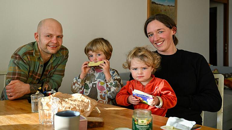 Ein Wohnprojekt, das viel Austausch ermöglicht, aber zu nichts nötigt – das schätzt Familie K. an 'Mehrgenerationenwohnen Würzburg'.&nbsp;