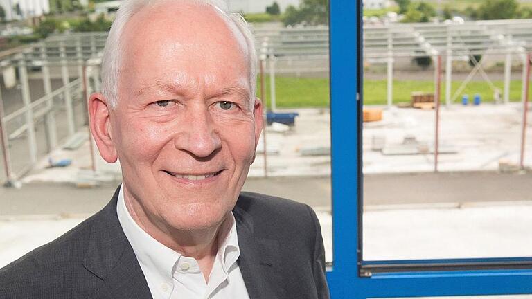 Gunter Henn, der die Autostadt für VW in Wolfsburg geplant hat, setzt jetzt auch in Schweinfurt ein Zeichen. Sein Büro arbeitet an den Plänen für das neue Technologiezentrum von Fresenius Medical Care. Auf dem Betriebsgelände wurden dafür alte Hallen abgerissen (Hintergrund).