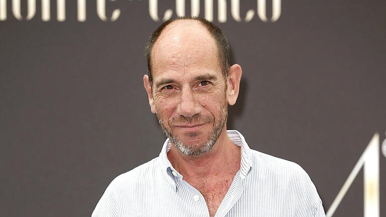 dpa       -  Miguel Ferrer, US-Schauspieler und Sänger der Band 'The Jenerators', starb am 19. Januar 2017. Ferrer war auch der Cousin von George Clooney.