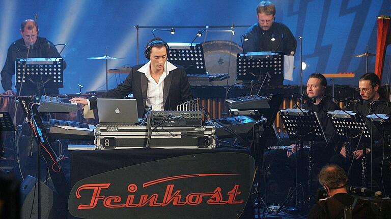 DJ Paul van Dyk geht mit seiner Eventreihe auf Tour. In der Würzburger Posthalle ist er am 9. September zu hören. Im Bild zu sehen: ein Konzert aus dem Jahr 2005. DJ Paul van Dyk geht mit seiner Eventreihe auf Tour. In der Würzburger Posthalle ist er am 9. September zu hören. Im Bild zu sehen: ein Konzert aus dem Jahr 2005.