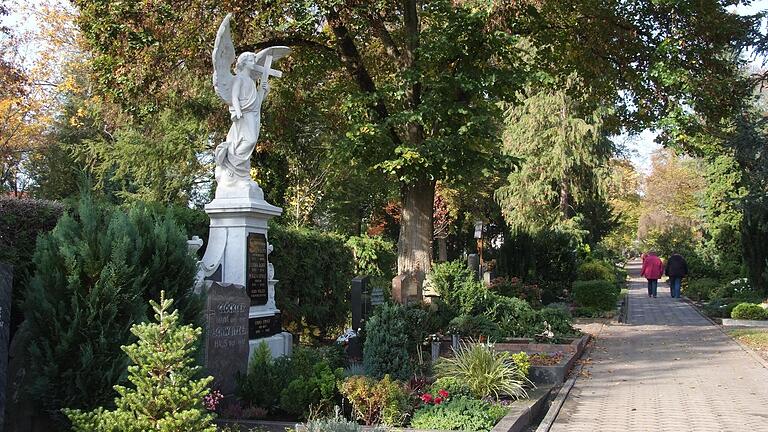 Der Hauptfriedhof Schweinfurt. (Symbolbild)