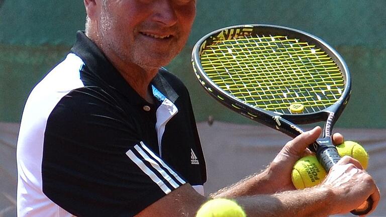 Seit 40 Jahren unterrichtet Norbert Henneberger bei der TG Kitzingen Tennis.