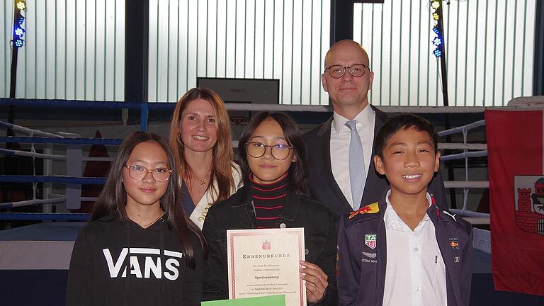 Taekwon-Do im Sportverein Garitz: Mannschaft „U13“ - Taekwon-Do im Sportverein Garitz: Mannschaft „U13“ Taekwon-Do im Sportverein Garitz: Mannschaft „U13“ - Taekwon-Do im Sportverein Garitz: Mannschaft „U13“