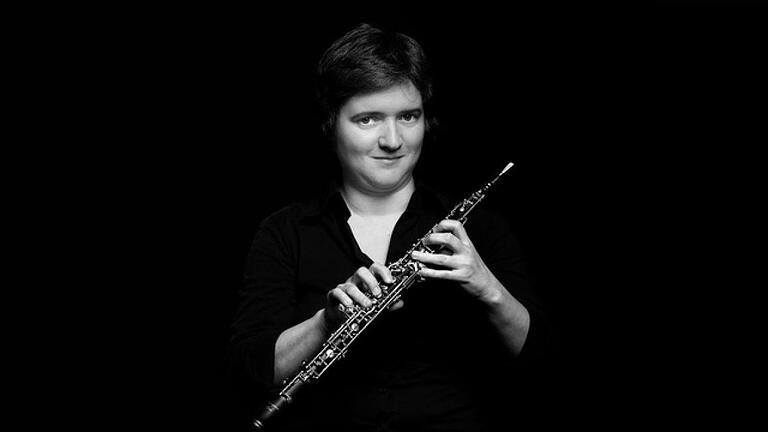 Christine Leipold (im Bild), Solooboistin der Meininger Hofkapelle, und der Festivalleiter Regionalkantor Peter Rottmann bringen am Sonntag zur Eröffnung des 9. Rhöner Orgelsommers hochvirtuose und meditative Werke für Oboe und Orgel aus Barock und Romantik zu Gehör. Sebastian Stolz       -  Christine Leipold (im Bild), Solooboistin der Meininger Hofkapelle, und der Festivalleiter Regionalkantor Peter Rottmann bringen am Sonntag zur Eröffnung des 9. Rhöner Orgelsommers hochvirtuose und meditative Werke für Oboe und Orgel aus Barock und Romantik zu Gehör. Sebastian Stolz