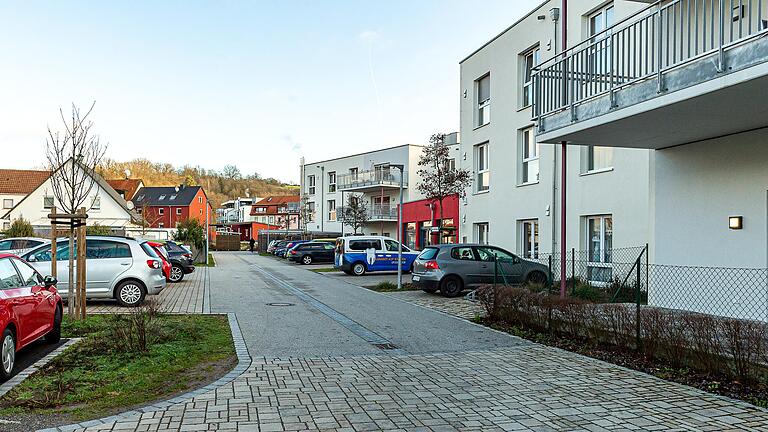 Heute steht auf der ehemaligen Sattlerwiese ein Alten- und Pflegeheim.