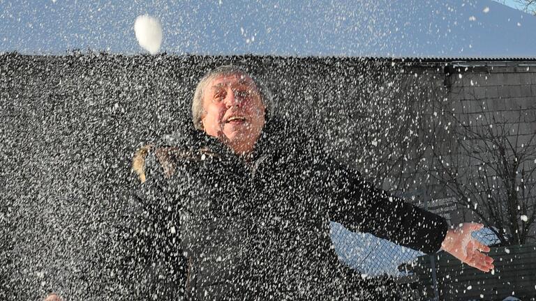 Der Hofheimer Alexander Sperling stammt aus Sibirien und liebt den Schnee.