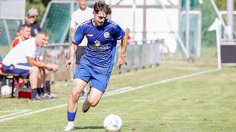 Tim Herbert belebte nach seiner Einwechslung auch gegen den TSV Karlburg das Offensivspiel beim Würzburger FV. Das Bild entstand im Heimspiel gegen den TSV Kornburg. Tim Herbert belebte nach seiner Einwechslung auch gegen den TSV Karlburg das Offensivspiel beim Würzburger FV. Das Bild entstand im Heimspiel gegen den TSV Kornburg.