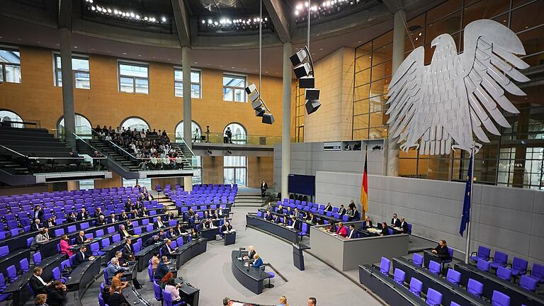 Bundestag       -  Die Union stimmt bei Energiethemen mit SPD und Grünen.