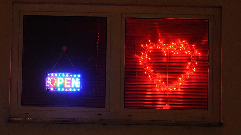 Prostitution       -  Das Prostituiertenschutzgesetz gehe an den Betroffenen vorbei, kritisieren Verbände und Hilfsorganisationen.