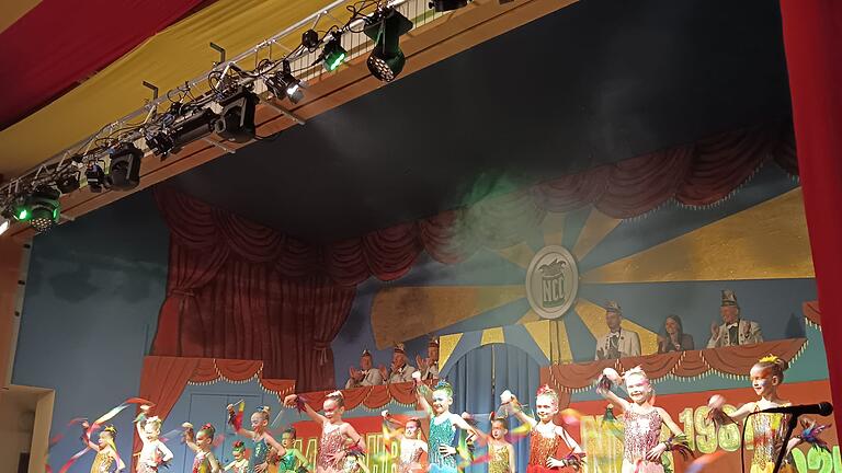 Nüdlinger Fasching 2025 - Nüdlinger Carneval Club feiert 44. Jubiläum Nüdlinger Fasching 2025 - Nüdlinger Carneval Club feiert 44. Jubiläum