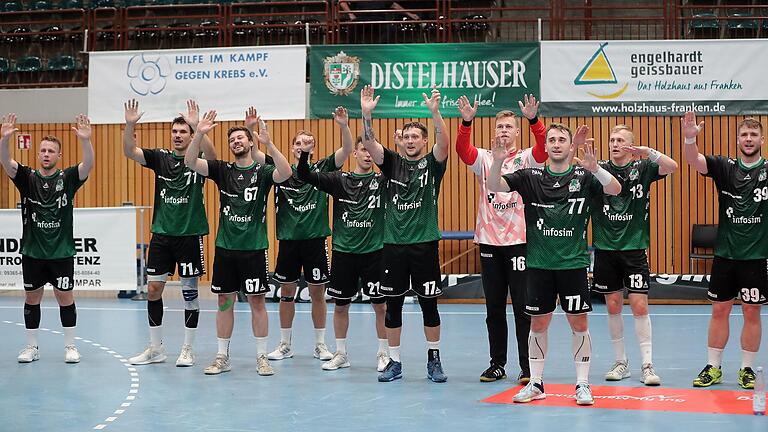 Die Drittliga-Handballer der Wölfe Würzburg, hier nach einem Heimspiel in der tectake Arena, sind seit nunmehr sieben Spielen ungeschlagen. Zuletzt gelangen ihnen sechs Siege nacheinander.