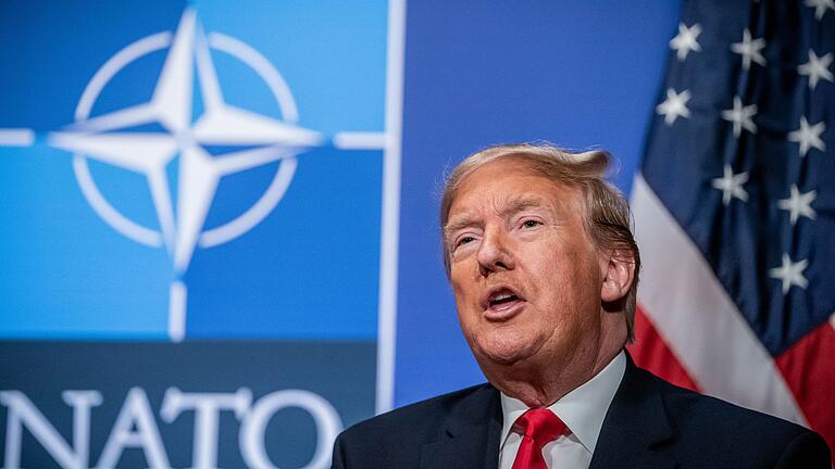 Trump fordert von Nato-Ländern fünf Prozent für Verteidigung       -  Der künftige US-Präsident Donald Trump sorgt mit seiner Forderung für Wirbel. (Archivbild)