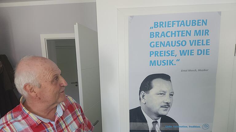 Was kaum einer weiß: Volksmusik-Guru Ernst Mosch war Brieftaubenzüchter.  Heinz Schuhmann fühlt sich ihm noch durch ein anderes Hobby verbunden: Wie Mosch spielte er 40 Jahre lang die Zugposaune.       -  Was kaum einer weiß: Volksmusik-Guru Ernst Mosch war Brieftaubenzüchter.  Heinz Schuhmann fühlt sich ihm noch durch ein anderes Hobby verbunden: Wie Mosch spielte er 40 Jahre lang die Zugposaune.