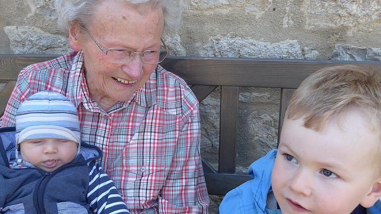 Irma Spenkuch wird 85.       -  _