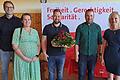 Der SPD-Parteitag bestätigte Markus Hümpfer (Dritter von links) als Vorsitzenden des Unterbezirs Schweinfurt/Kitzingen. Es grautlierten (von links) Thomas Meidl (bisheriger stellvertretender Vorsitzender), Eva-Maria Weimann (Mitglied des Landesvorstands), Stefan Rottmann (Bürgermeister und Vorsitzender SPD-Kreistagsfraktion) sowie Marietta Eder (stellvertretende Vorsitzende der Bayern-SPD und der SPD Schweinfurt/Kitzingen).