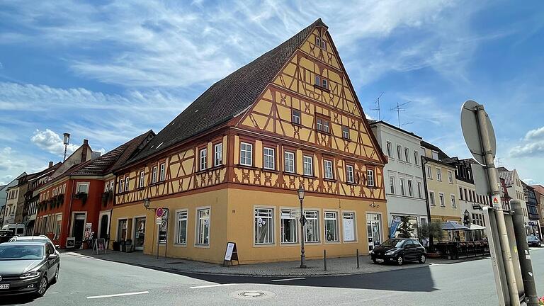 Im "Kunsthaus" befindet sich mittlerweile der Pop-Up-Store. Die Stadt sieht darin ein Erfolgskonzept. Im "Kunsthaus" befindet sich mittlerweile der Pop-Up-Store. Die Stadt sieht darin ein Erfolgskonzept.