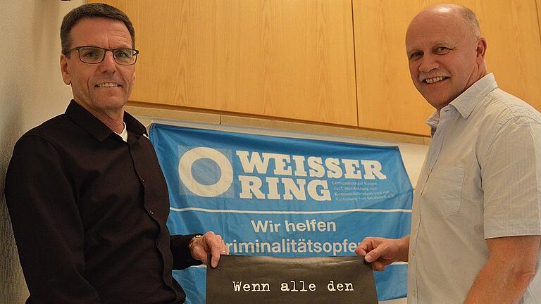 Manfred Krug (rechts) und Holger Pfister leiten bisher die Außenstelle Rhön-Grabfeld des Weißen Rings. Sie sind auf dringender Nachfolger-Suche.