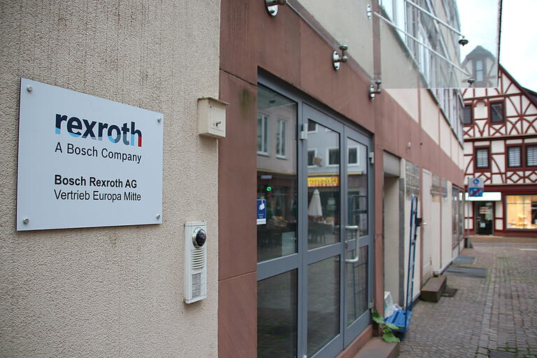 Rexroth hat gekündigt: Vertrieb verlässt die Lohrer Innenstadt       -  Der Eingang zu den Büros der Vertriebsmannschaft der Bosch Rexroth AG liegt zur Unteren Schlossgasse hin.