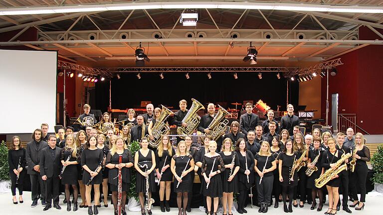 Das Symphonische Blasorchester der Musikkapelle Lengfurt gibt ein Benefizkonzert am 9. April in der Festhalle Erlenbach.