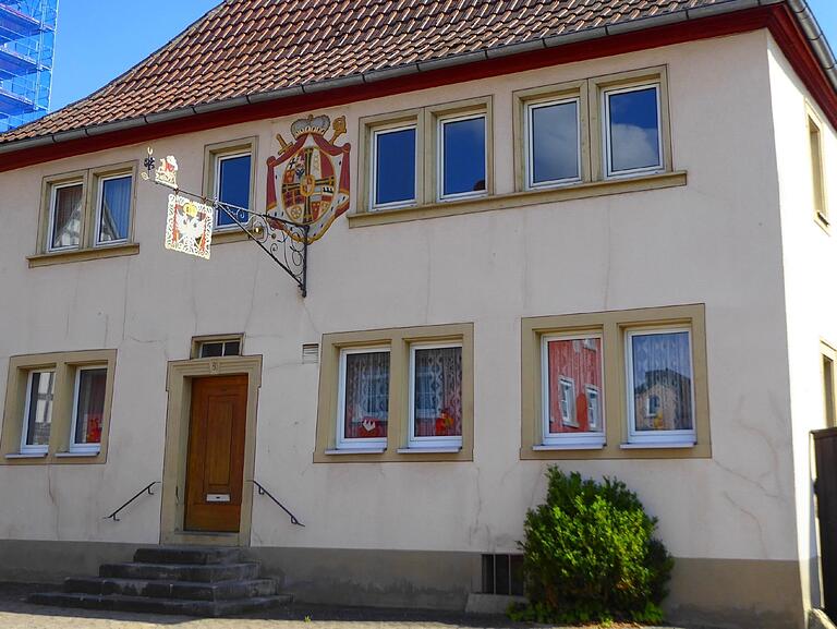 Im ehemaligen Gasthaus 'Zum Adler' bezog der Deutsche Orden seinen ersten Amtssitz. Im ehemaligen Gasthaus 'Zum Adler' bezog der Deutsche Orden seinen ersten Amtssitz.