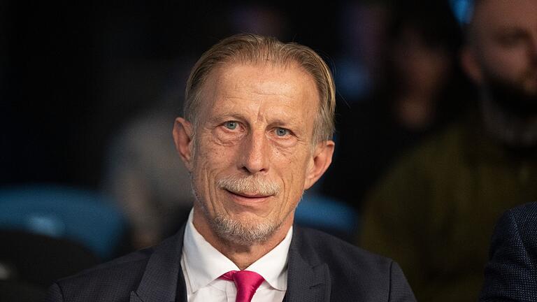 Christoph Daum.jpeg       -  Ein Leben am Limit: Christoph Daum wird 70 Jahre alt.