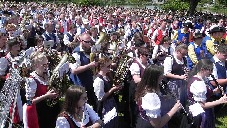 Das Kreismusikfest im Mai 2019 war der Höhepunkt des musikalischen Jahres des Musikvereins Hohenroth.