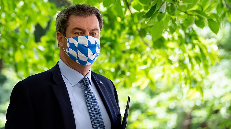 Zum 15. Juli verkündete die bayerische Staatsregierung neue Lockerungen. Diesmal betrafen sie vor allem Veranstaltungen wie Sportwettkämpfe und Märkte. Zum 15. Juli verkündete die bayerische Staatsregierung neue Lockerungen. Diesmal betrafen sie vor allem Veranstaltungen wie Sportwettkämpfe und Märkte.