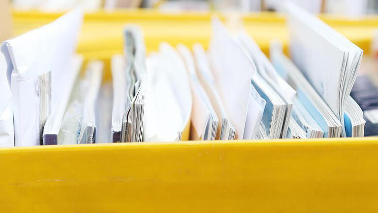 Deutsche Post AG       -  Briefträger und Paketboten treten in einen unbefristeten Streik. Foto: Malte Christians