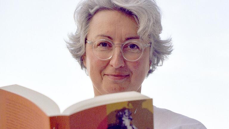 Trauer um Friederike Hassauer: Die fränkische Romanistin und Kulturwissenschaftlerin ist überraschend gestorben.