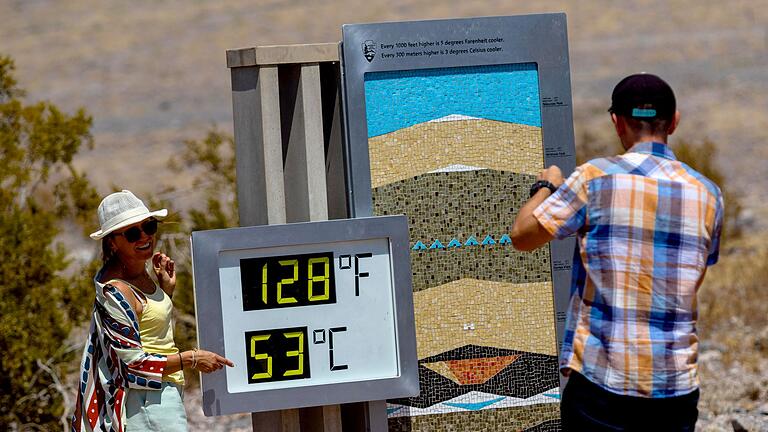 Hitze in den USA - Auch im Death Valley in den USA wurden im Juli wahnsinnig hohe Werte gemessen. (Archivbild) Hitze in den USA - Auch im Death Valley in den USA wurden im Juli wahnsinnig hohe Werte gemessen. (Archivbild)