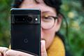 Pixel 7 und Pixel 7 Pro im Test: Schärfer als je zuvor       -  Für eine erste Nutzung von Android 14 in der Preview-Developer-Auskopplung braucht es ein Pixel 7-fähiges Handy.