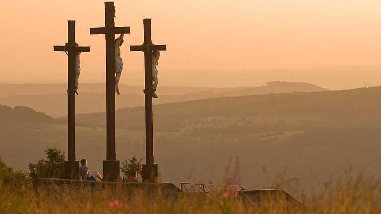 In der Rhön sind in diesem Corona-Sommer mehr Wanderer als sonst unterwegs.