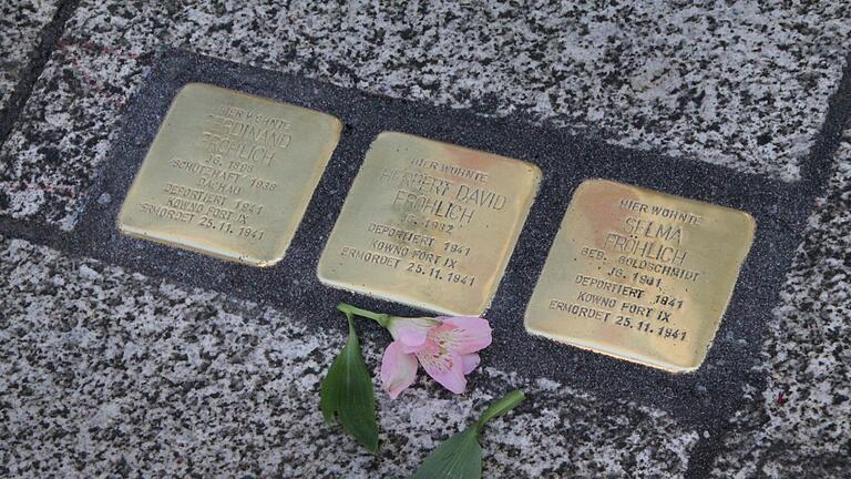 Stolpersteine, wie hier in Bad Brückenau, sollen bald auch in Schweinfurt gesetzt werden. Stolpersteine, wie hier in Bad Brückenau, sollen bald auch in Schweinfurt gesetzt werden.