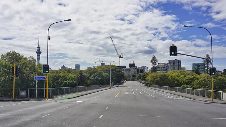 Wie leergefegt: die neuseeländische Metropole Auckland, in der über eineinhalb Millionen Menschen leben.