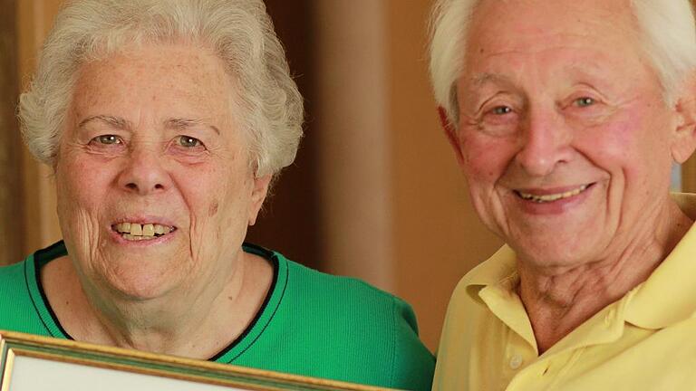 Glückwunsch!: Elisabeth und Werner Kendzia feiern Diamantene Hochzeit Glückwunsch!: Elisabeth und Werner Kendzia feiern Diamantene Hochzeit