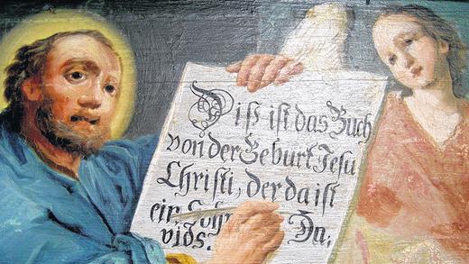 Maler malt Schreiber: Der Grabfeldmaler Johann Peter Herrlein hat bis hinein nach Thüringen, in den Main-Spessart-Kreis und bis nach Schweinfurt und kurz vor Bamberg gearbeitet. Deckengemälde, Fresken und Altarbilder zeigen heute noch die Kunst eines ländlichen Malers, den der Kunstreferent der Diözese Würzburg, Jürgen Lenssen, in einem Atemzug mit Georg Anton Urlaub und Tiepolo nennt. In Rödelmaier wurde erst vor wenigen Jahren der Chorvorhang wieder entdeckt. Die Kirche von Sondheim/Rhön ist vor allem durch die kleinen Herrlein-Gemälde an den Brüstungen der Empore (Bild) eine Besonderheit. Maler malt Schreiber: Der Grabfeldmaler Johann Peter Herrlein hat bis hinein nach Thüringen, in den Main-Spessart-Kreis und bis nach Schweinfurt und kurz vor Bamberg gearbeitet. Deckengemälde, Fresken und Altarbilder zeigen heute noch die Kunst eines ländlichen Malers, den der Kunstreferent der Diözese Würzburg, Jürgen Lenssen, in einem Atemzug mit Georg Anton Urlaub und Tiepolo nennt. In Rödelmaier wurde erst vor wenigen Jahren der Chorvorhang wieder entdeckt. Die Kirche von Sondheim/Rhön ist vor allem durch die kleinen Herrlein-Gemälde an den Brüstungen der Empore (Bild) eine Besonderheit.