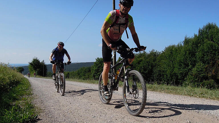 Ob auf der Straße oder mit dem Mountainbike querfeldein. Der Rhöner Kuppenritt bietet auch bei seiner 25. Austragung für jeden Radsportler die passende Strecke.