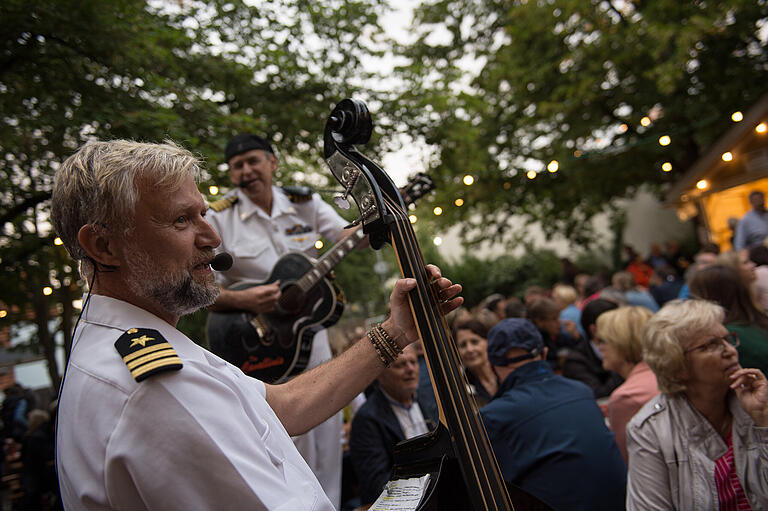 Die Band 'Die Cavallinis' trat 2019 auf dem Weinfest in Gerolzhofen auf.