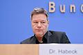 Nach der Bundestagswahl - Bundespressekonferenz.       -  Habeck zieht Konsequenzen, aber ohne Selbstkritik.