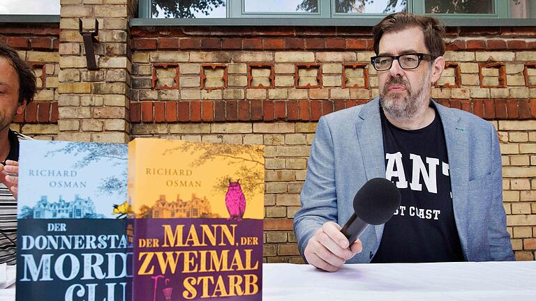 Bestseller-Autor Richard Osman       -  Schuf die bekannte Krimireihe: Richard Osman.